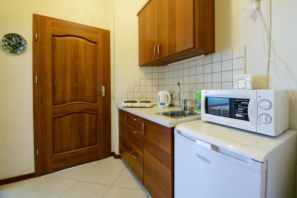Appartamento Простора 3 Кімнатна Біля Майдану Незалежності Kiev Esterno foto